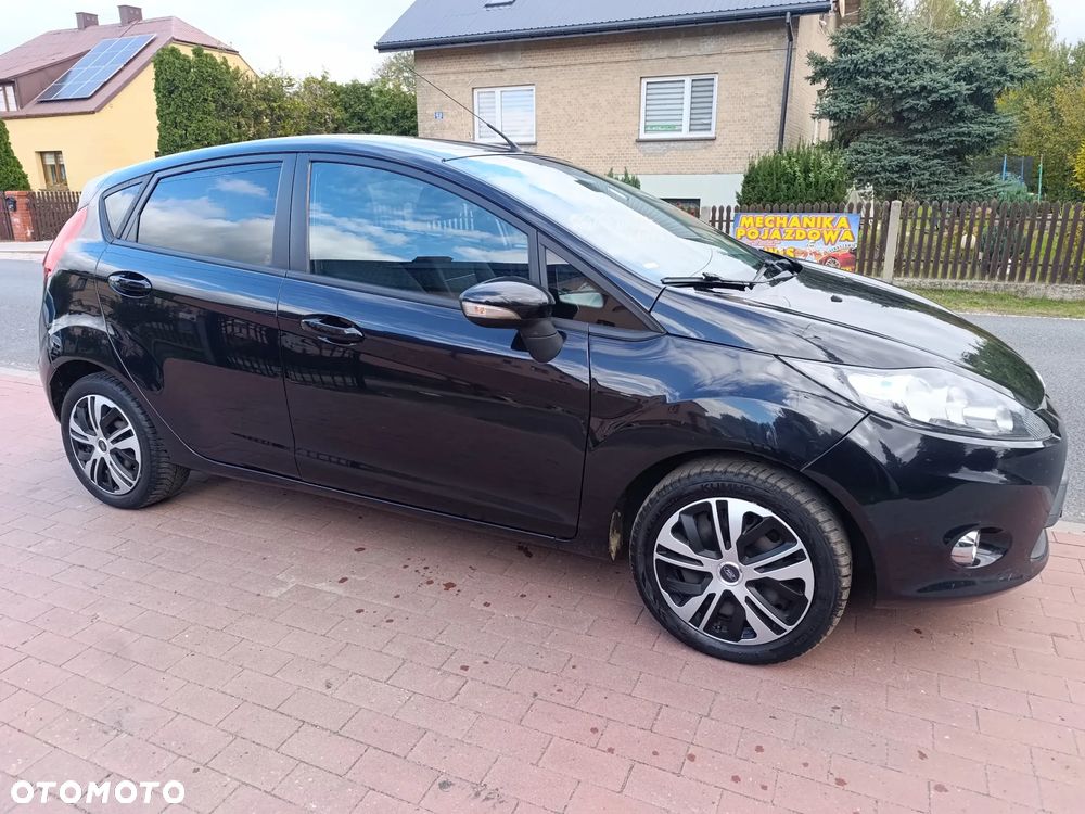 Ford Fiesta - 22