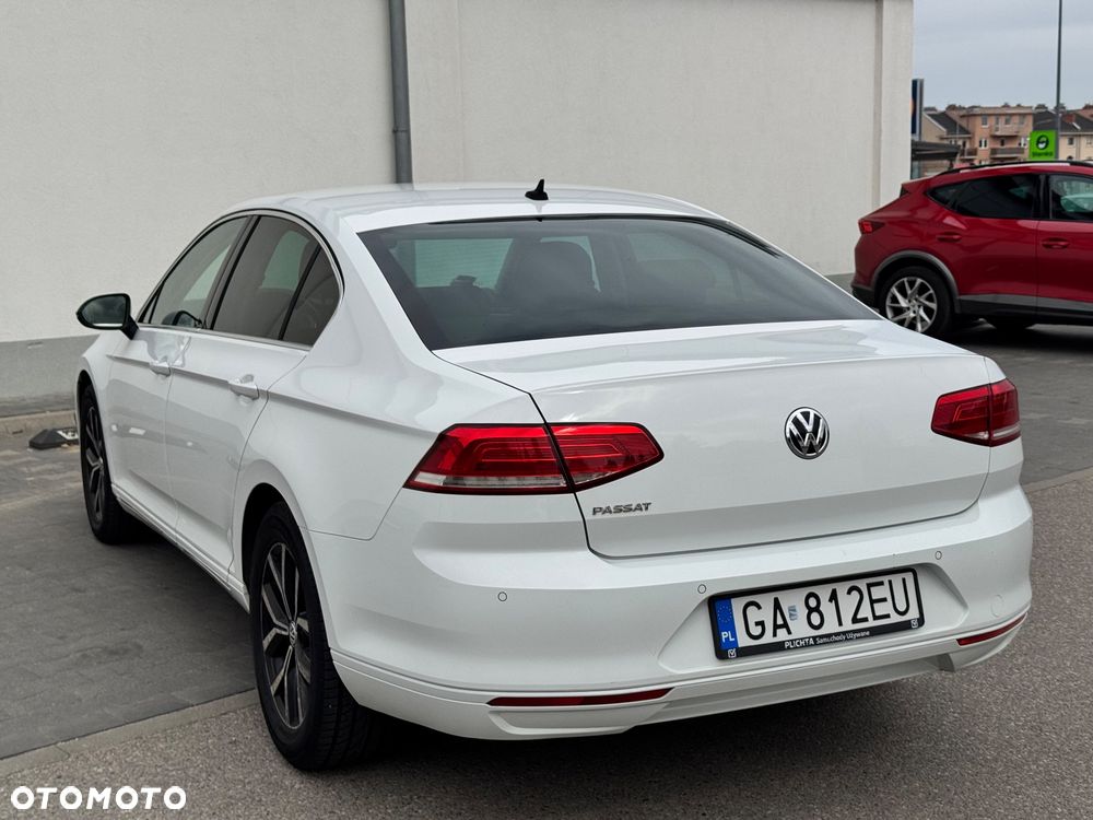 Volkswagen Passat 2.0 TDI BMT Comfortline - 21