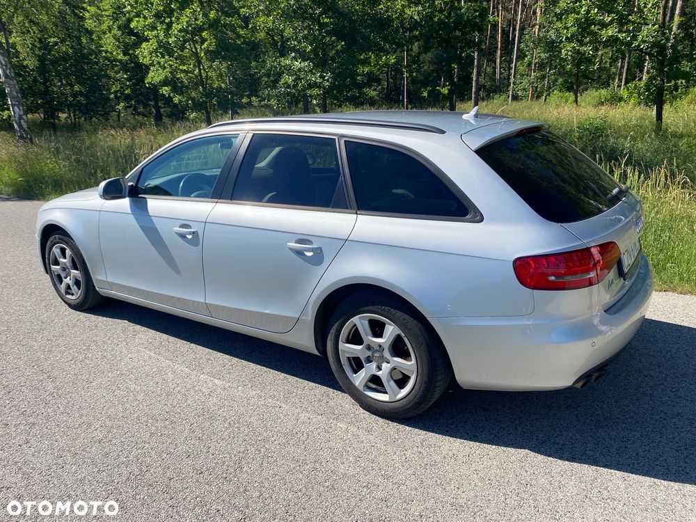 Audi A4 Avant - 9