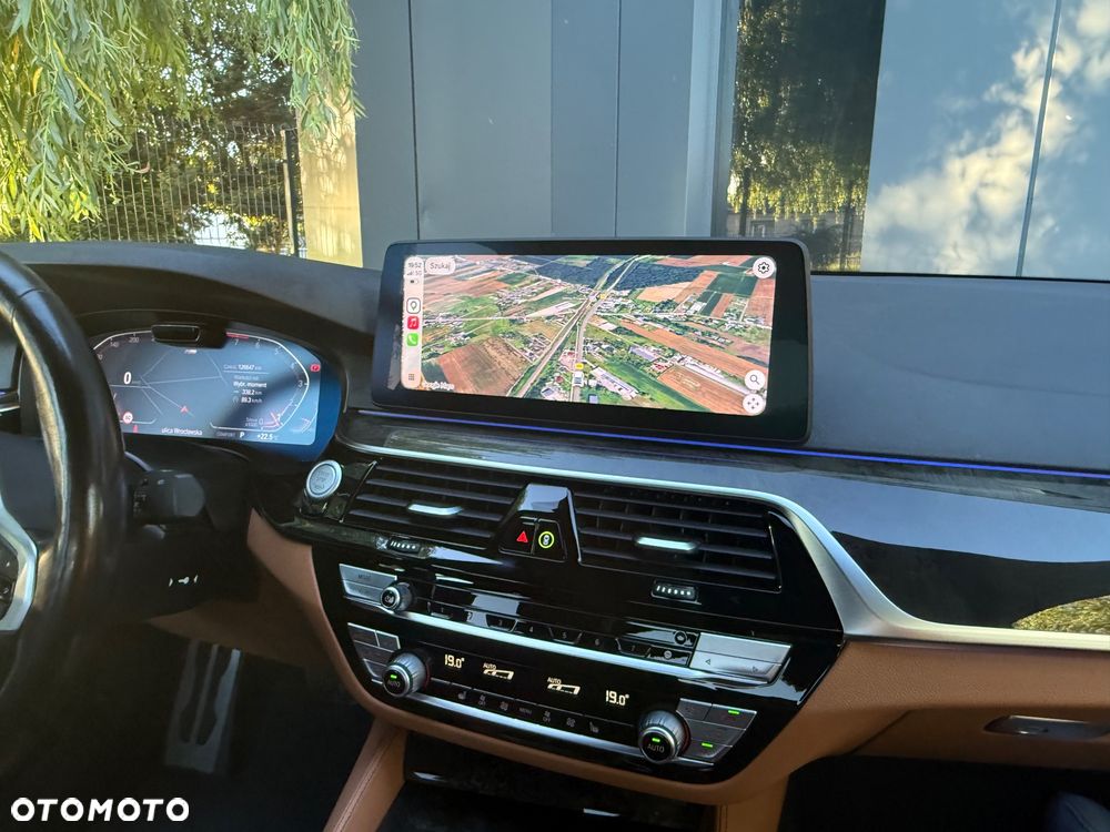 BMW Seria 5 530i xDrive mHEV M Sport sport - 33