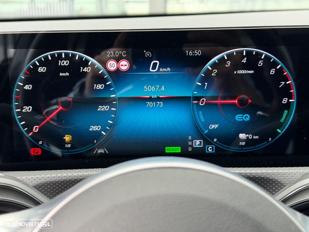 Mercedes-Benz A 250 e 8G-DCT AMG Line - 24