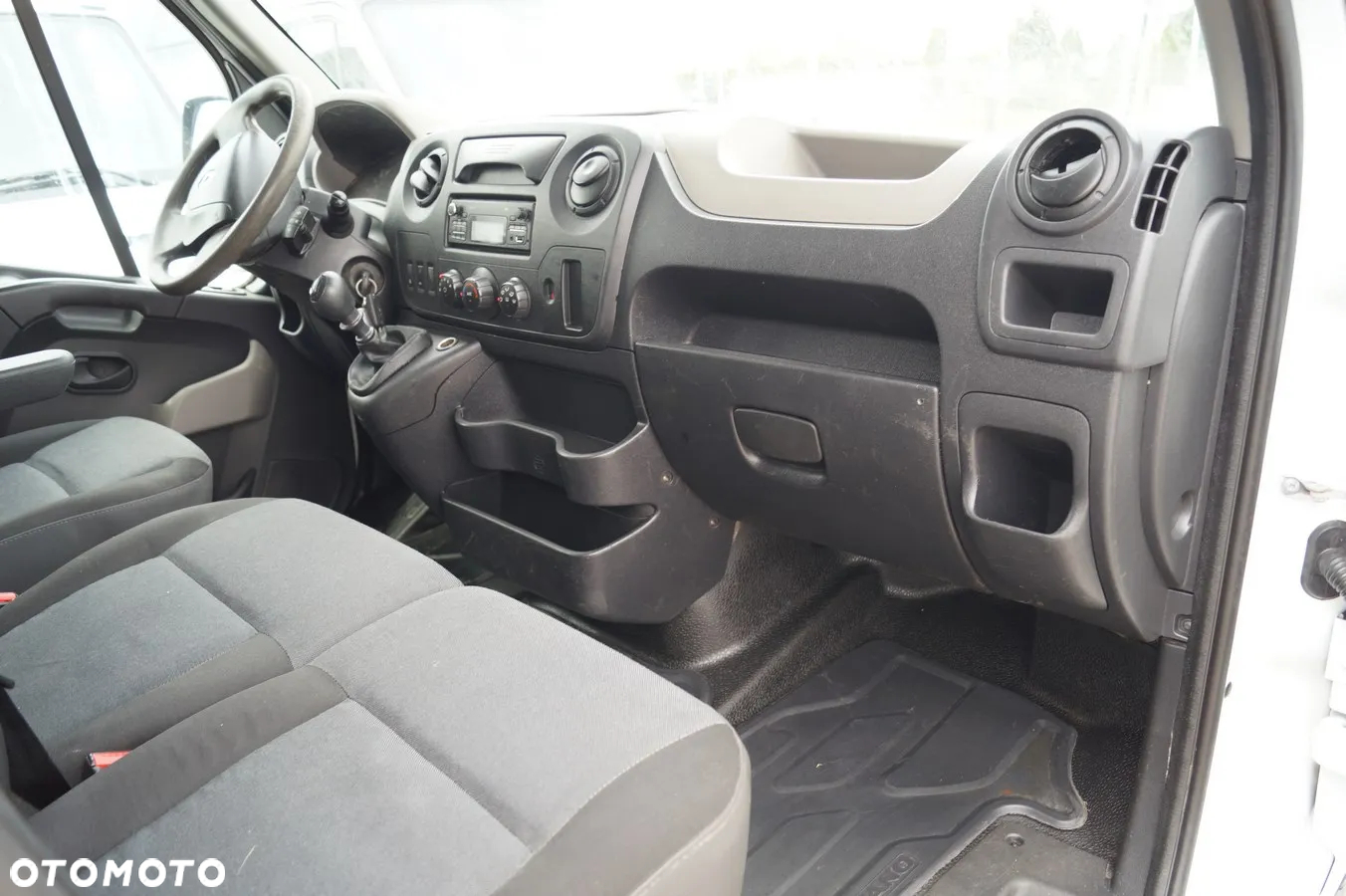 Renault Master - 32