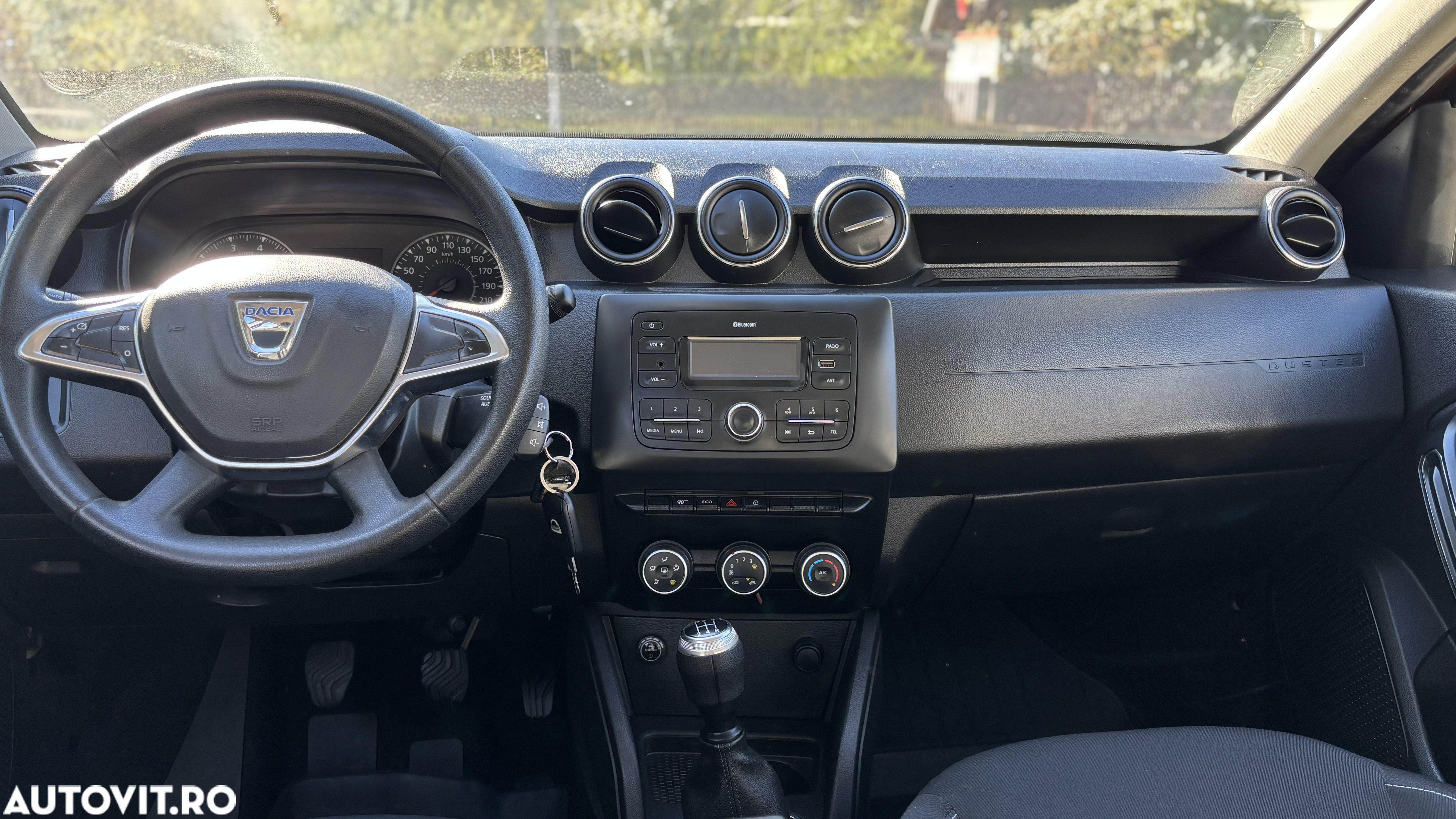 Dacia Duster 1.6 4x2 Laureate - 9
