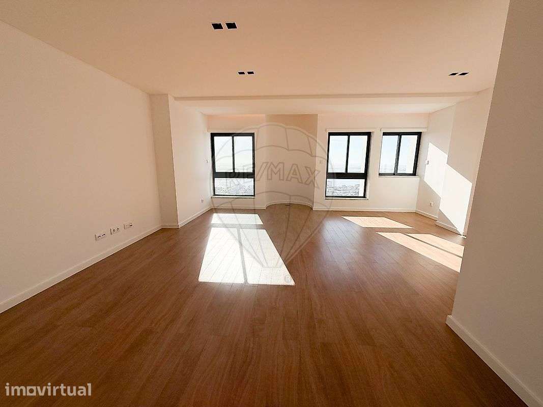 Apartamento T3 para arrendamento - Grande imagem: 4/44