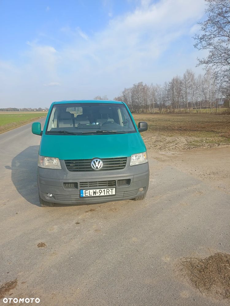 Volkswagen Caravelle - 2