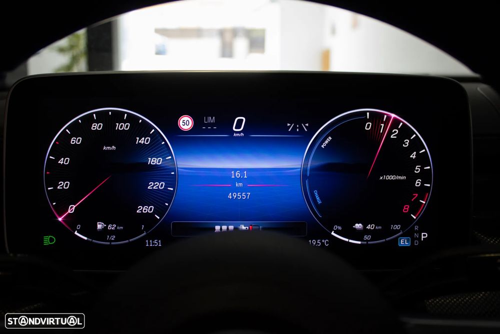 Mercedes-Benz C 300 e T 9G-TRONIC AMG Line - 12