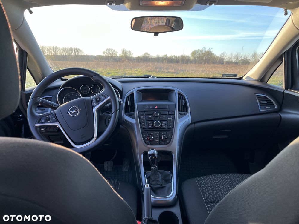 Opel Astra 1.4 T Enjoy - 14