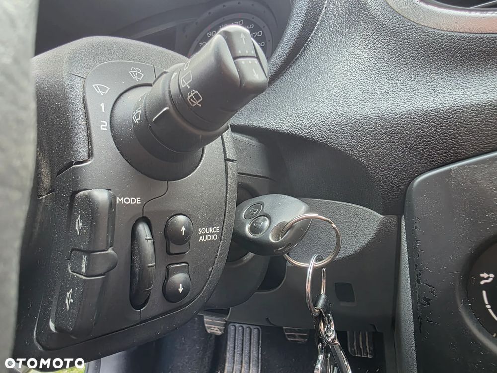 Renault Clio 1.2 16V Dynamique - 10