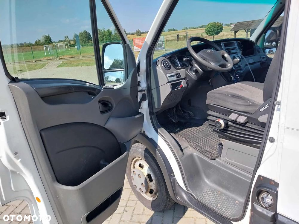 Iveco DAILY 35C15 3.0 D - 9