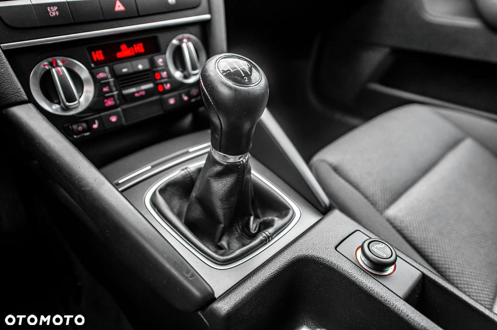 Audi A3 Sportback 1.6 Ambition - 30