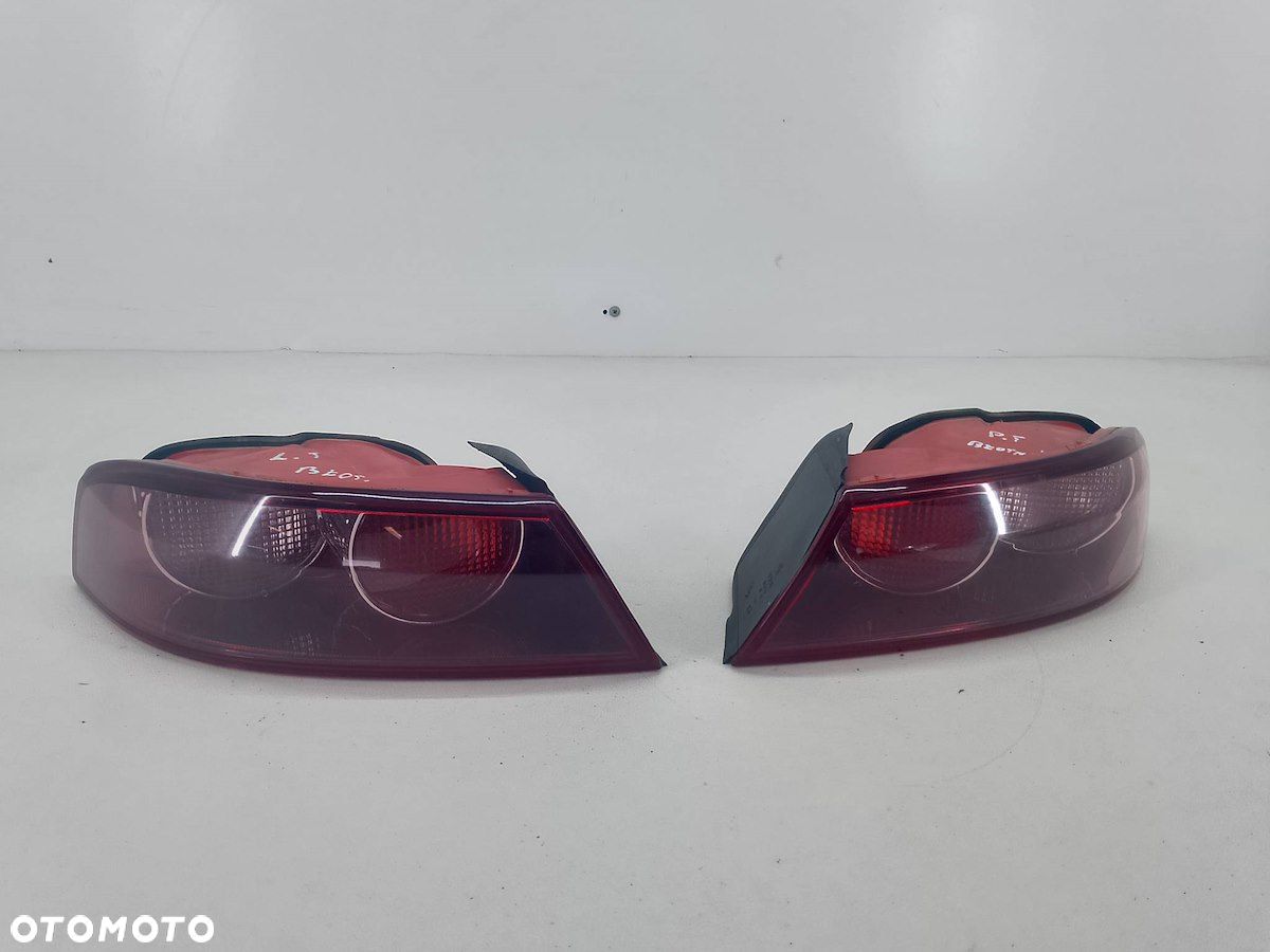 LAMPY TYŁ KOMPLET ALFA ROMEO 159 F939532802 SEDAN - 1