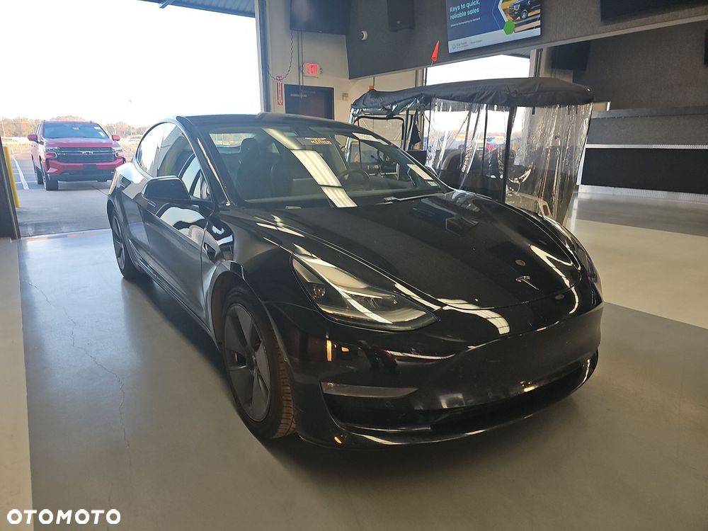 Tesla Model 3 Long Range AWD - 5