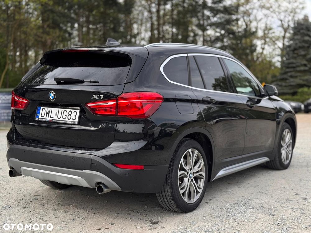 BMW X1 xDrive25i xLine - 12