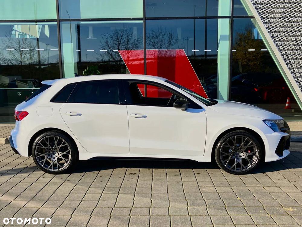 Audi RS3 Sportback - 11