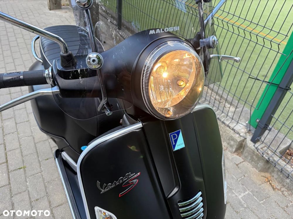 Vespa GTS - 24