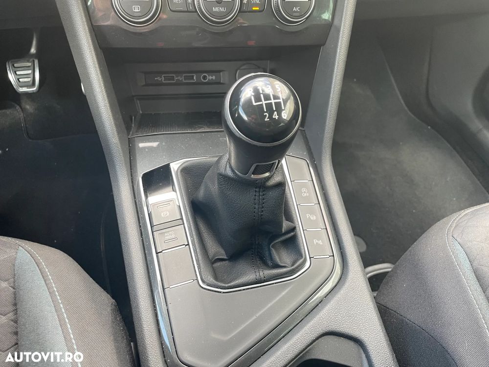 Volkswagen Tiguan 2.0 TDI SCR IQ.DRIVE - 9