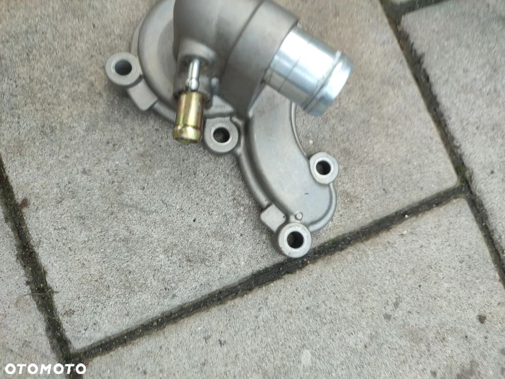 Dekiel, pokrywa pompy wody Kymco AK 550 AK550 - 4