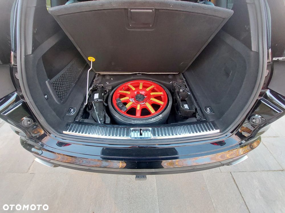 Porsche Cayenne - 28