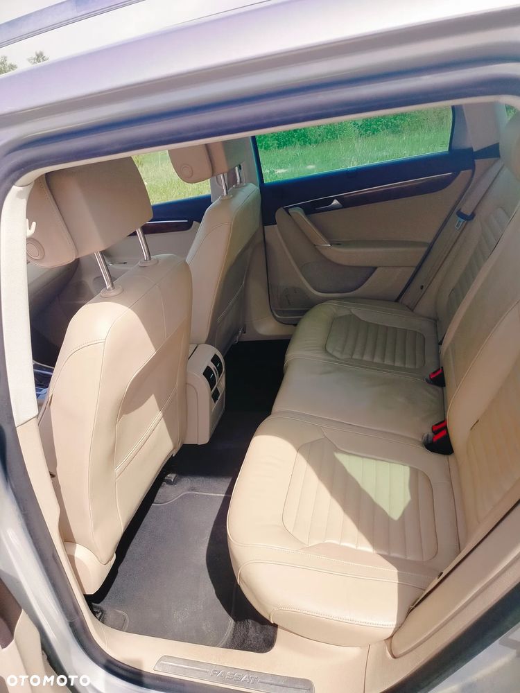Volkswagen Passat 2.0 TDI 4Mot Highline DSG - 7