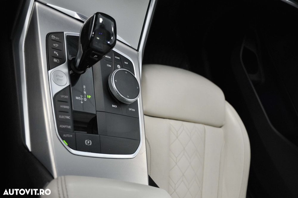BMW Seria 3 330e Aut. M Sport - 26