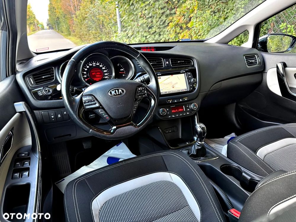 Kia Ceed Cee'd 1.6 GDI Smart Plus - 9