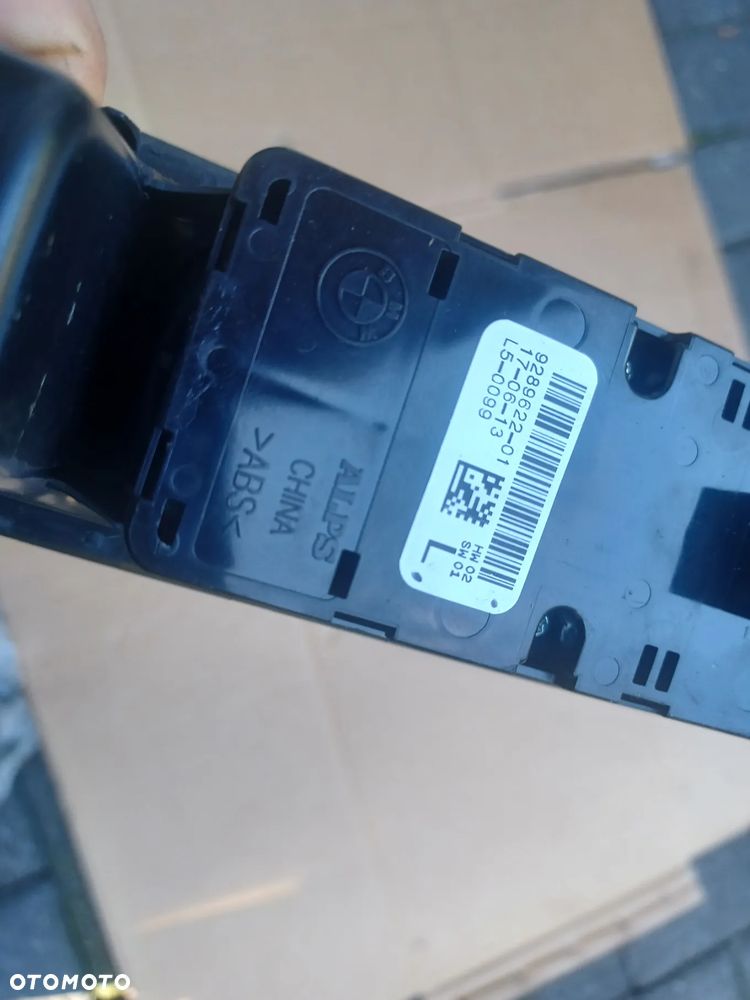 PANEL PRZEŁĄCZNIK SZYB MINI R60 9289622 - 2