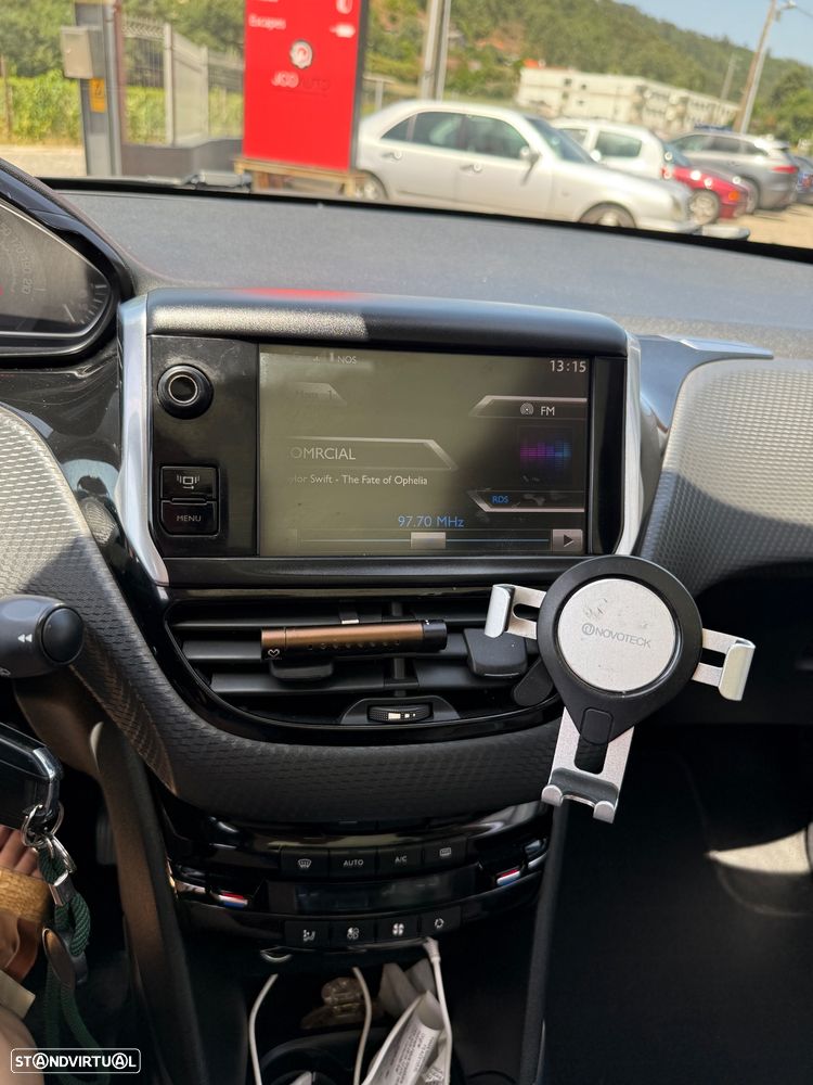 Peugeot 2008 1.6 e-HDi Allure 2-Tronic - 14