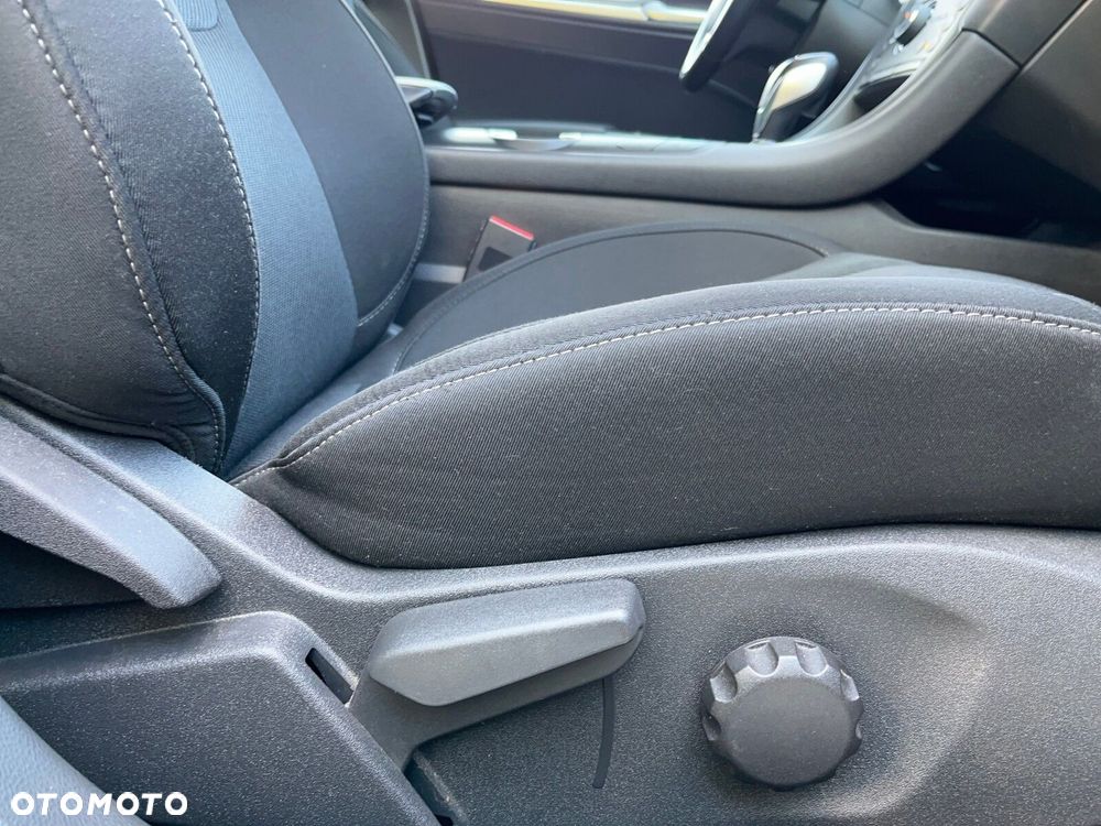 Ford Mondeo 2.0 TDCi Titanium PowerShift - 21
