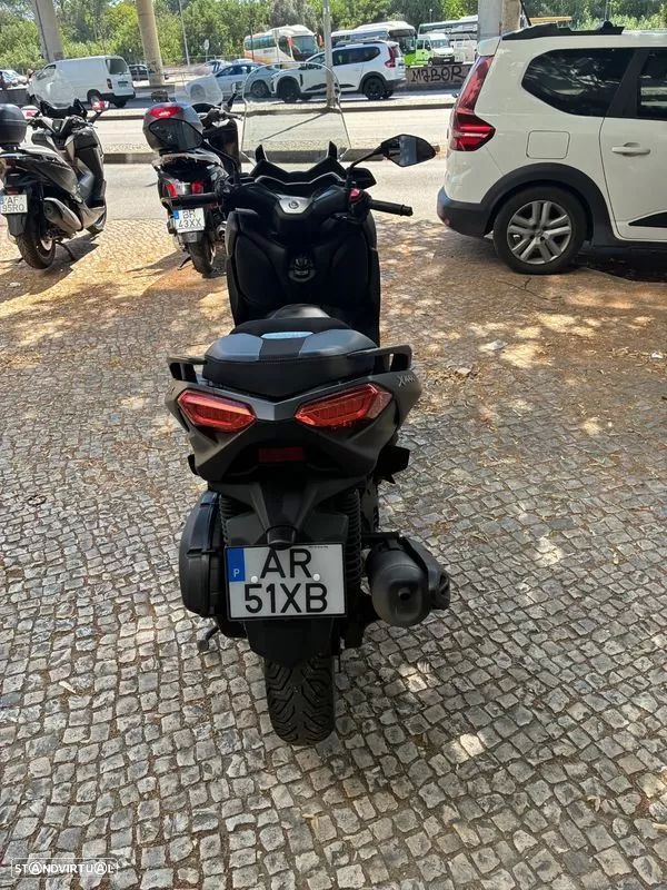 Yamaha X-Max - 8