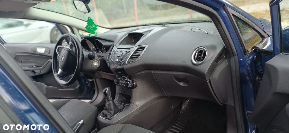 Ford Fiesta 1.5 TDCi Ambiente - 4
