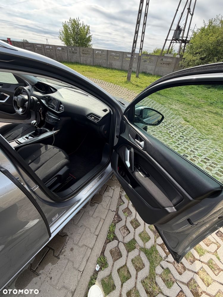 Peugeot 308 - 18
