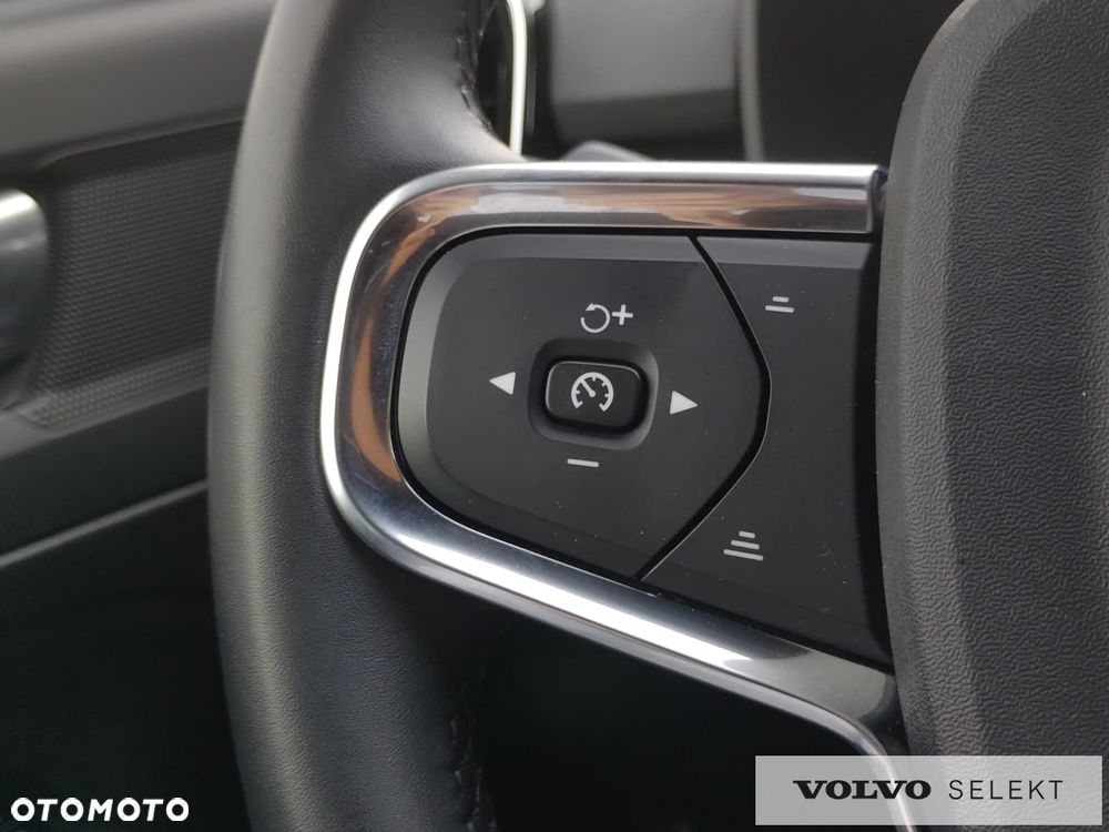 Volvo XC 40 - 31