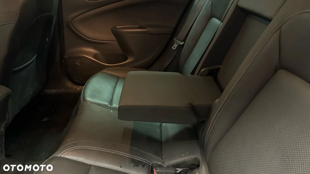 Opel Astra 1.6 CDTI Elite - 7