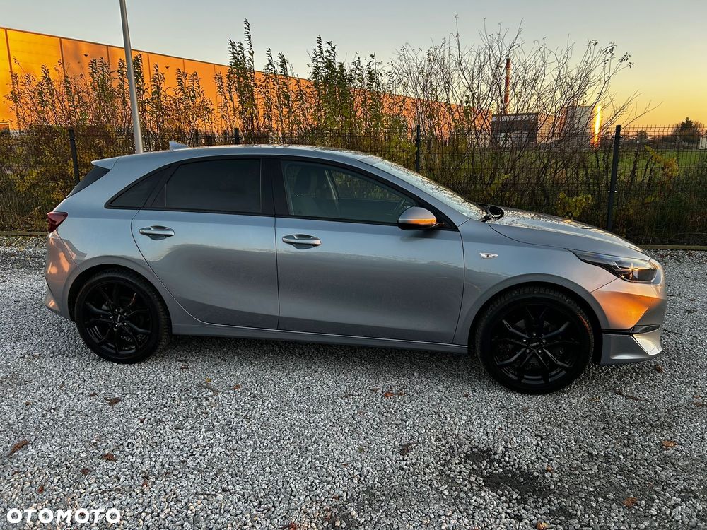 Kia Ceed 1.5 T-GDI OPF Nightline Edition - 12