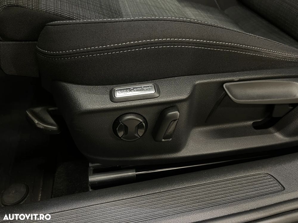 Volkswagen Passat 1.5 TSI ACT DSG Comfortline - 22