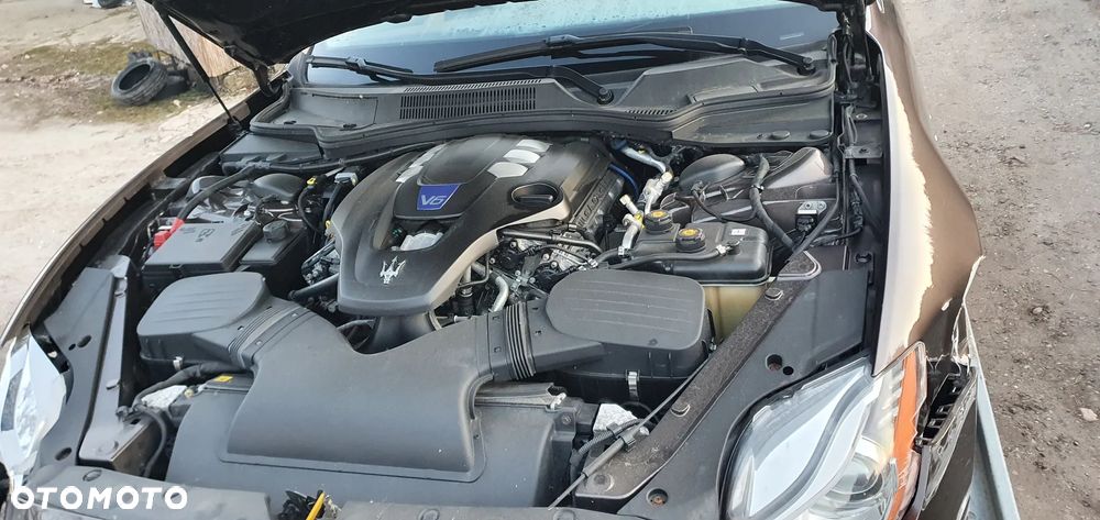 Maserati Quattroporte - 7