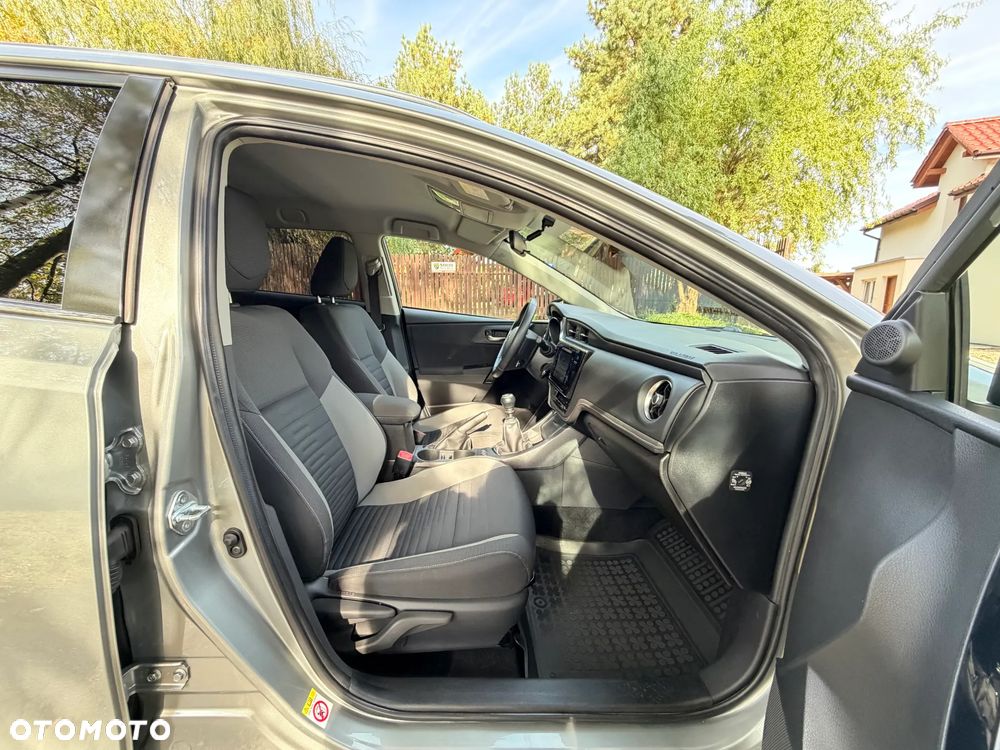 Toyota Auris 1.6 D-4D Edition S+ - 27
