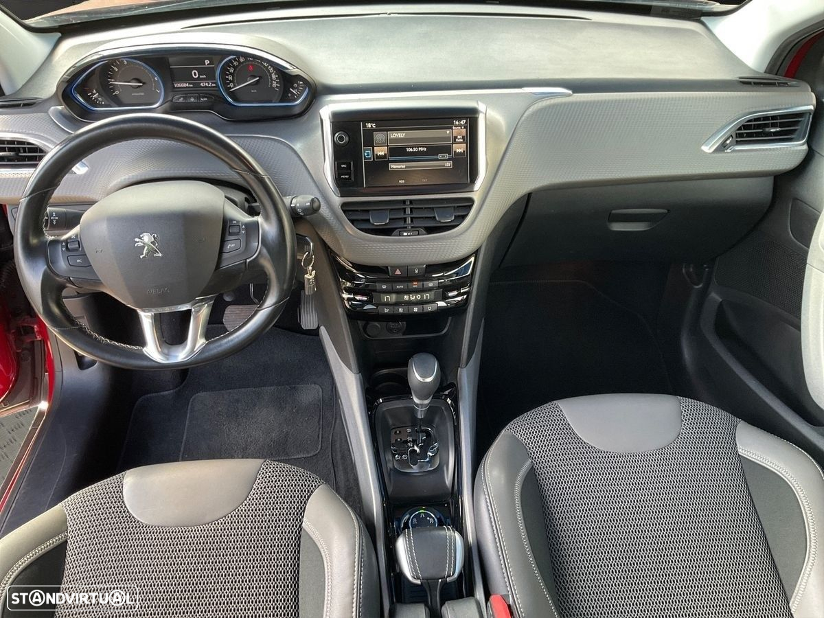 Peugeot 2008 1.2 PureTech Allure EAT6 - 7