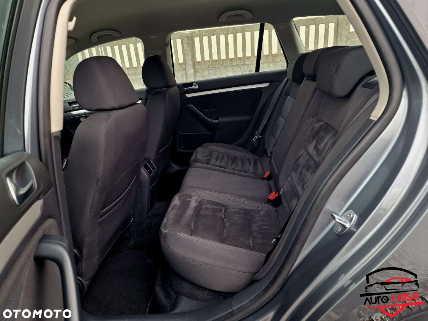 Volkswagen Golf - 26