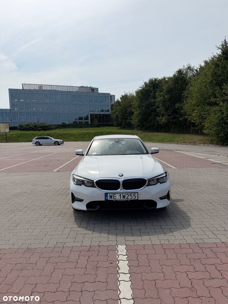 BMW Seria 3 318d - 2