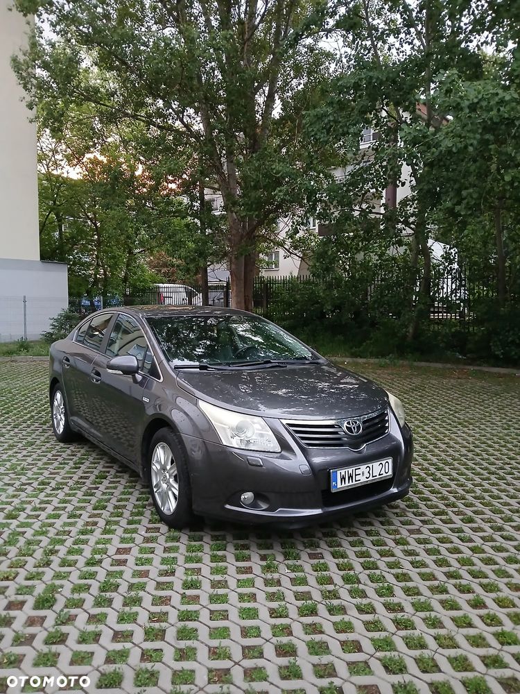Toyota Avensis 2.0 Prestige NAVI - 1