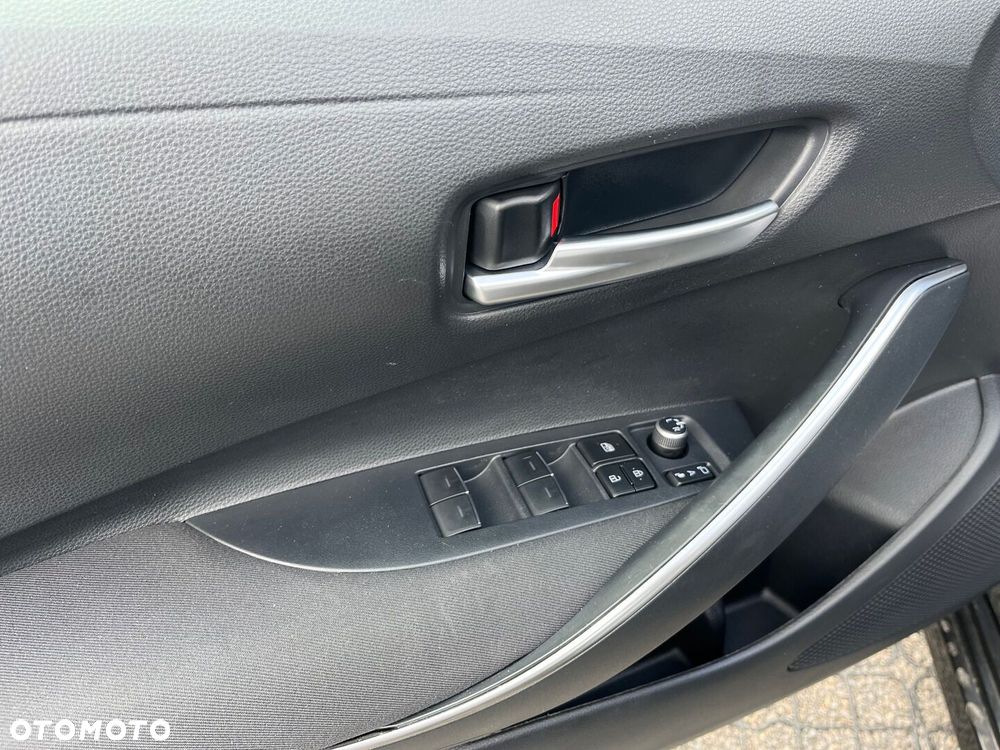 Toyota Corolla 1.8 Hybrid Comfort - 23