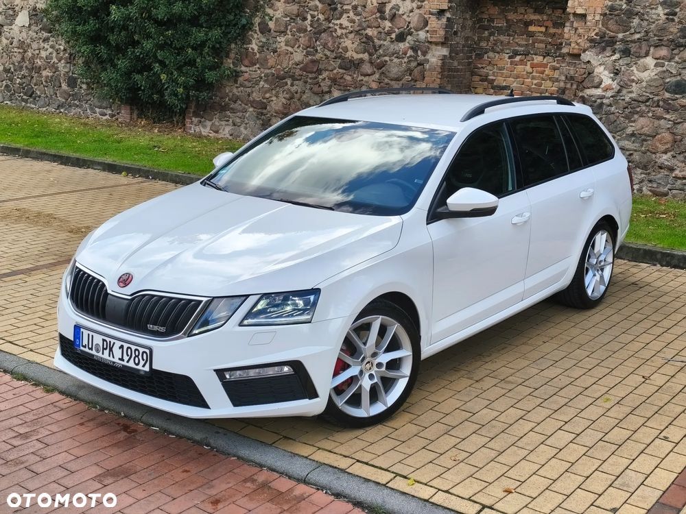 Skoda Octavia 2.0 TDI DSG RS - 2