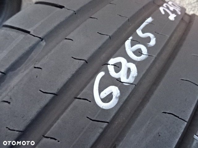 235/40/ZR18 95Y Bridgestone Potenza Sport - 9