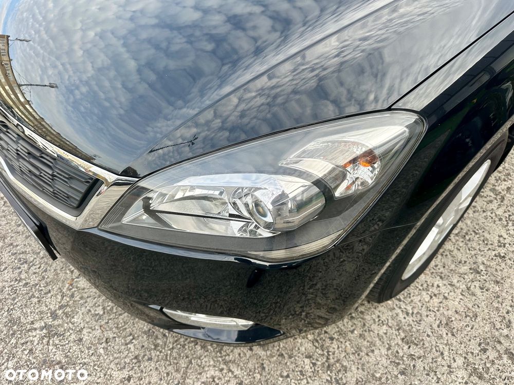 Kia Ceed 1.6 Crdi Comfort + - 26