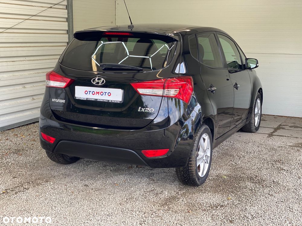 Hyundai ix20 1.4 Premium - 30