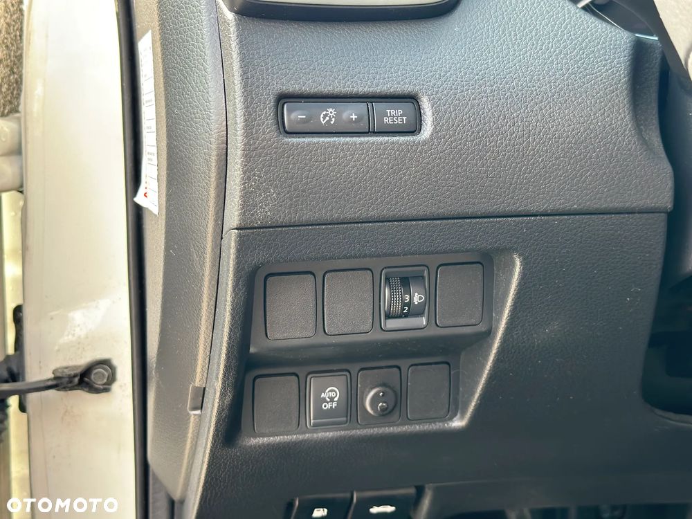 Nissan Qashqai 1.2 DIG-T Acenta EU6 - 11