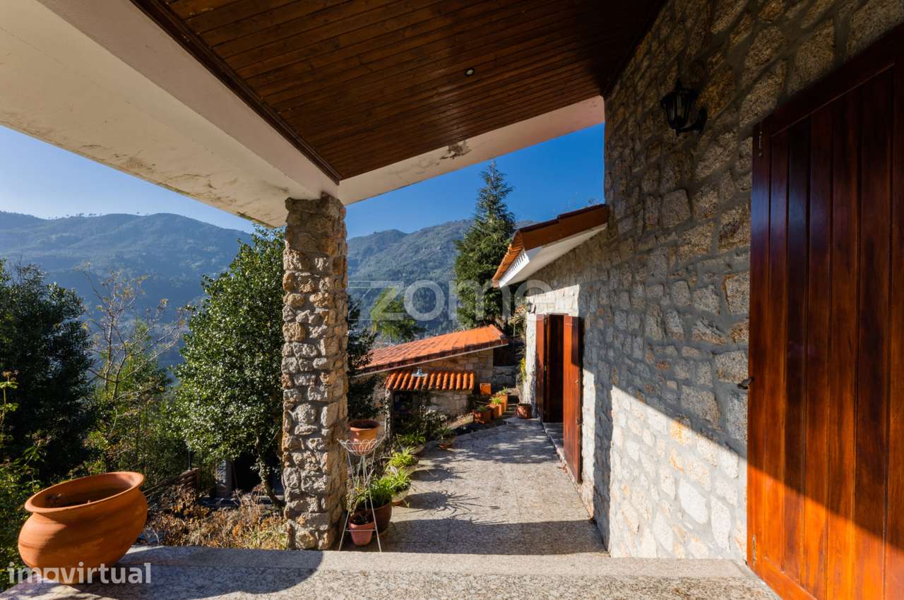 Moradia T4+1, 2850 mt2, vilar da veiga, Gerês - Grande imagem: 2/60