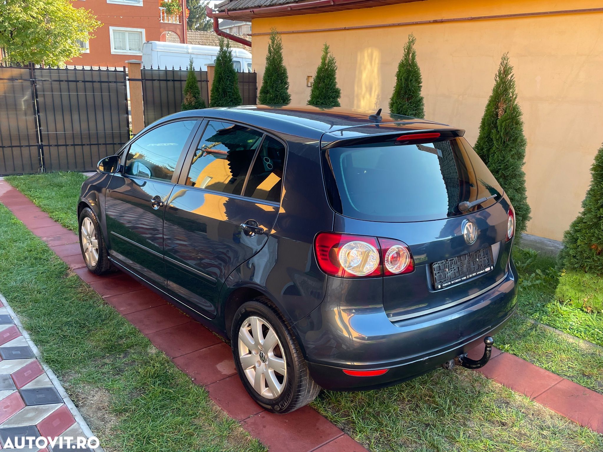 Volkswagen Golf Plus 1.9 TDI Comfortline - 1