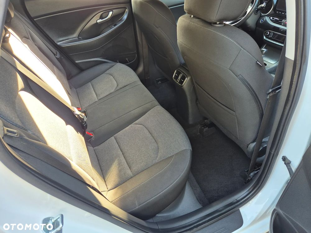 Hyundai i30 1.6 CRDI DCT Intro - 34